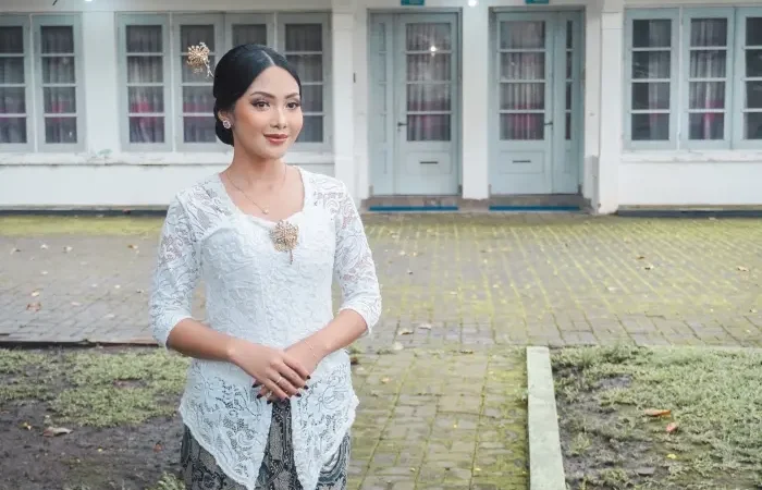 Latest Charming Party Kebaya Models to Look Stunning